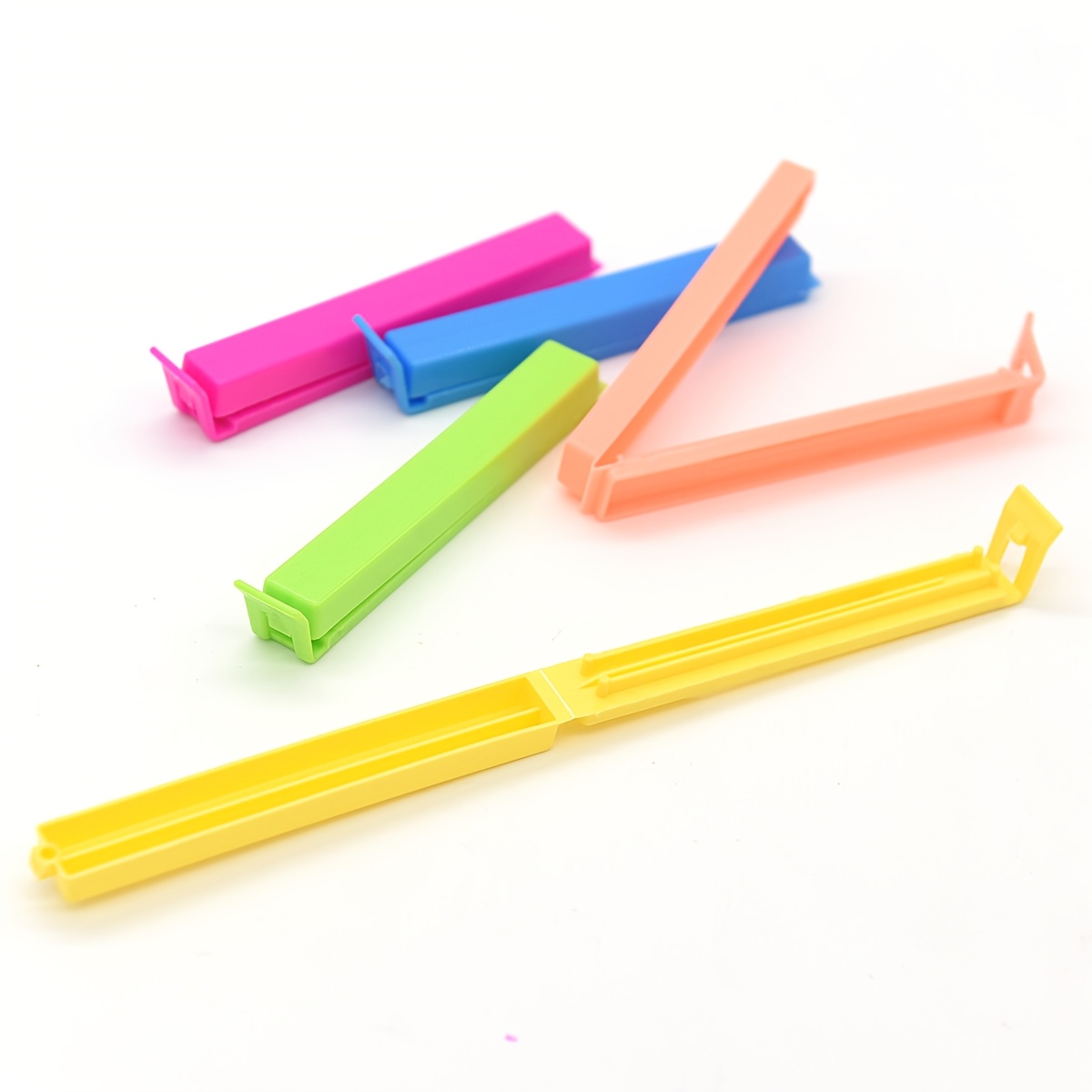 Sealing Clip For Food Bags In The Kitchen