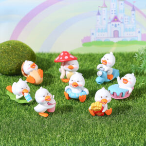 8pcs/Set, Micro-Landscape Creative Cute Happy Duck Car Ornaments Cartoon PVC Doll Cake Ornaments Little Duck Dolls Suitable for Christmas, Easter, Valentine'S Day And Other Holiday Decorations And Pendants