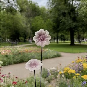 2/8pcs Handcrafted Ceramic Daisy Flowers